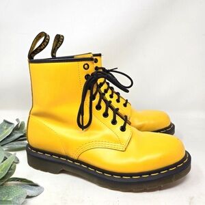 DR. MARTENS 1460 8 Eye Yellow Combat Boots US L9 | M8